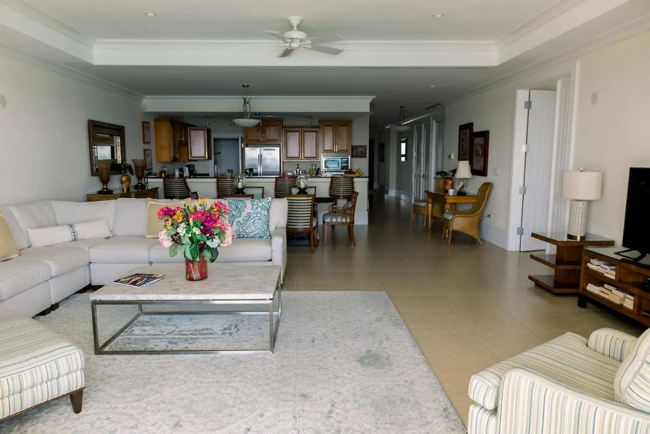 Caribbean Club Boutique Hotel, Grand Cayman Seven Mile Beach 5*,  Cayman Islands