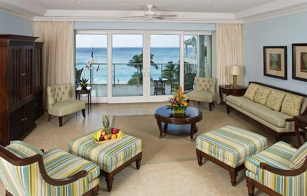 Отель Caribbean Club Boutique Hotel, Grand Cayman Seven Mile Beach